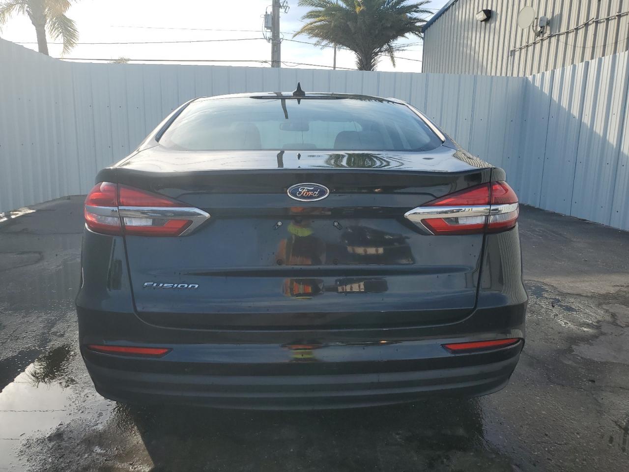 2020 FORD FUSION S - Фото 6