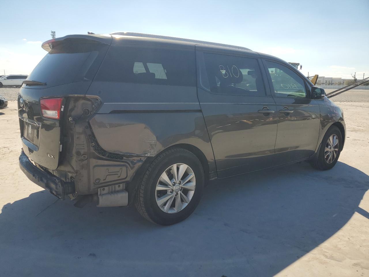 2016 KIA SEDONA LX - Фото 3