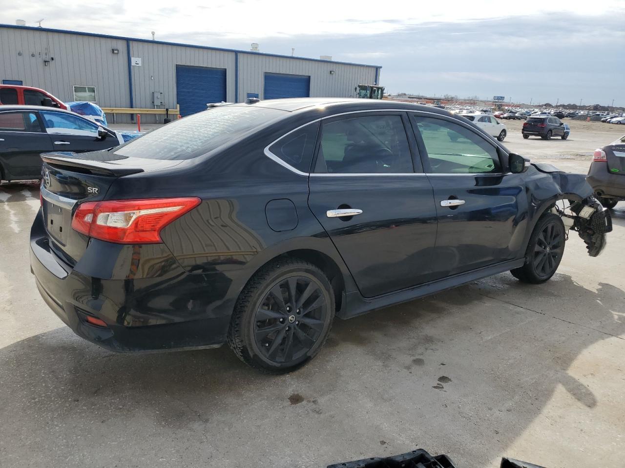 2017 NISSAN SENTRA S - Фото 3