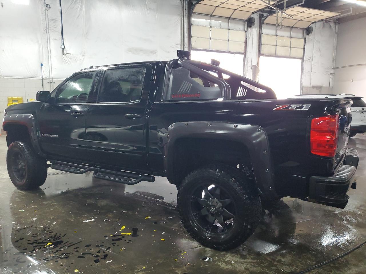 2017 CHEVROLET SILVERADO - Image 2