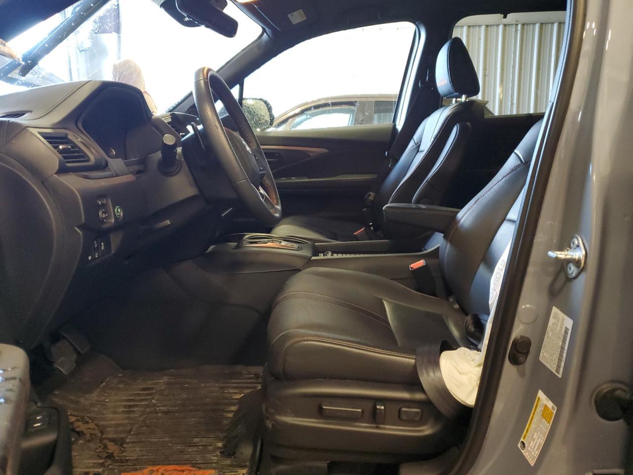 2023 HONDA PASSPORT T - Image 7