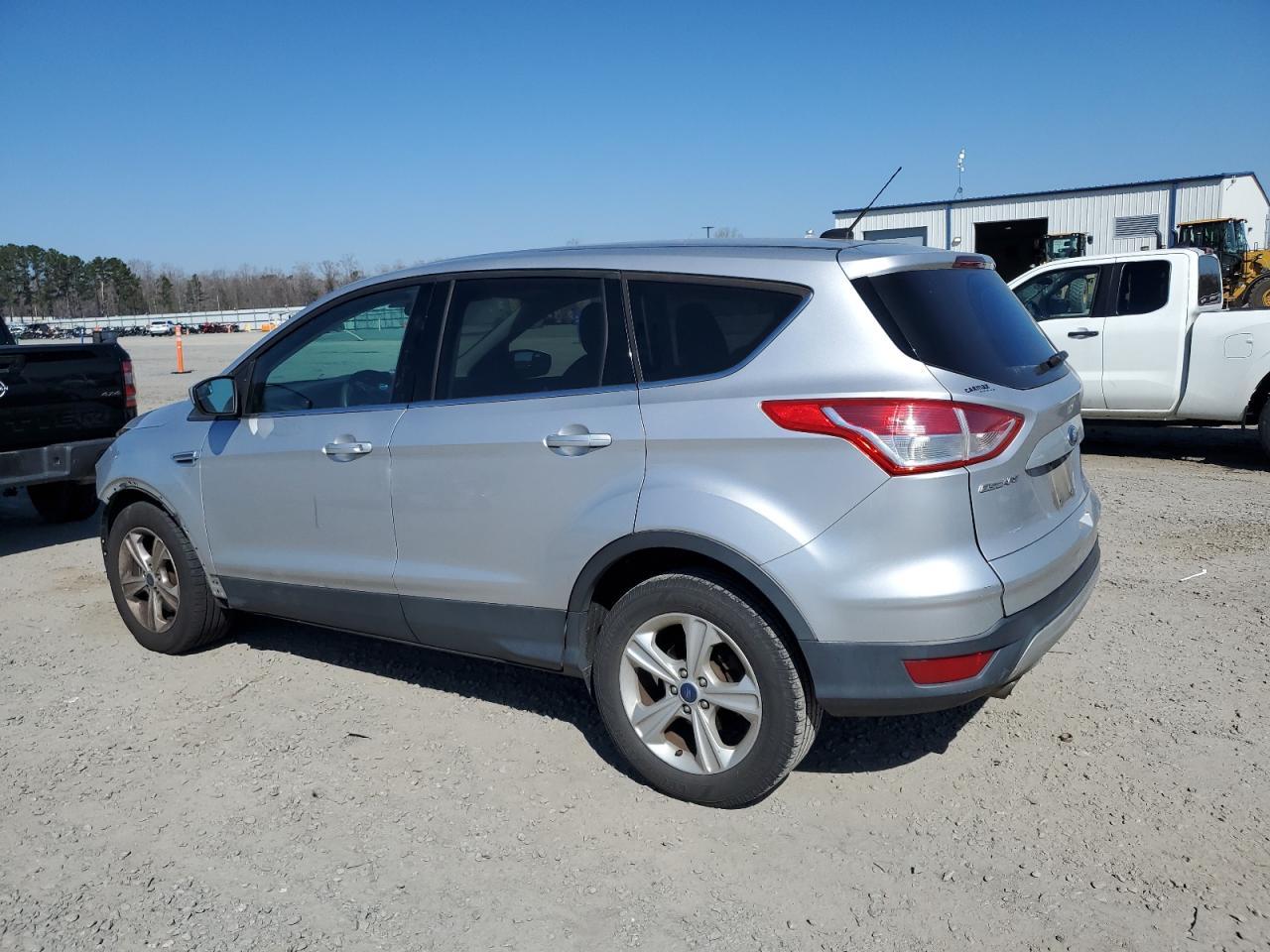 2015 FORD ESCAPE SE - Image 2