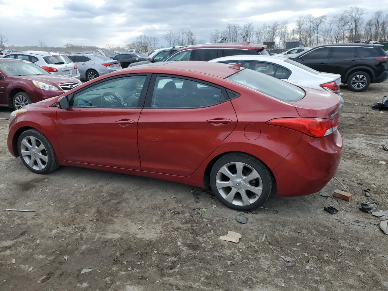 2013 HYUNDAI ELANTRA GL - Image 2