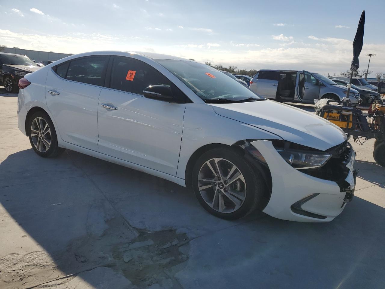 2017 HYUNDAI ELANTRA SE - Фото 4