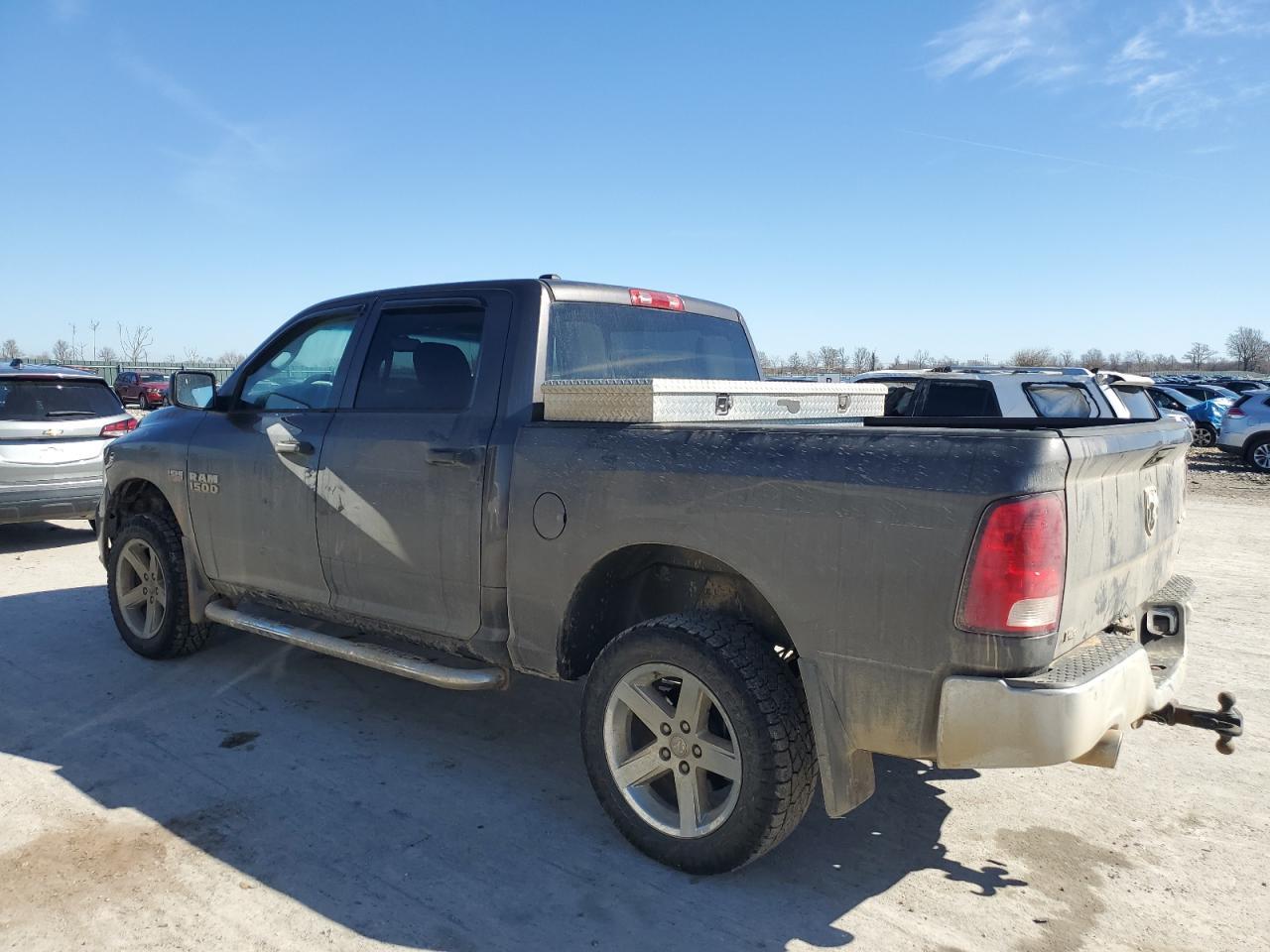 2014 RAM 1500 ST - Фото 2