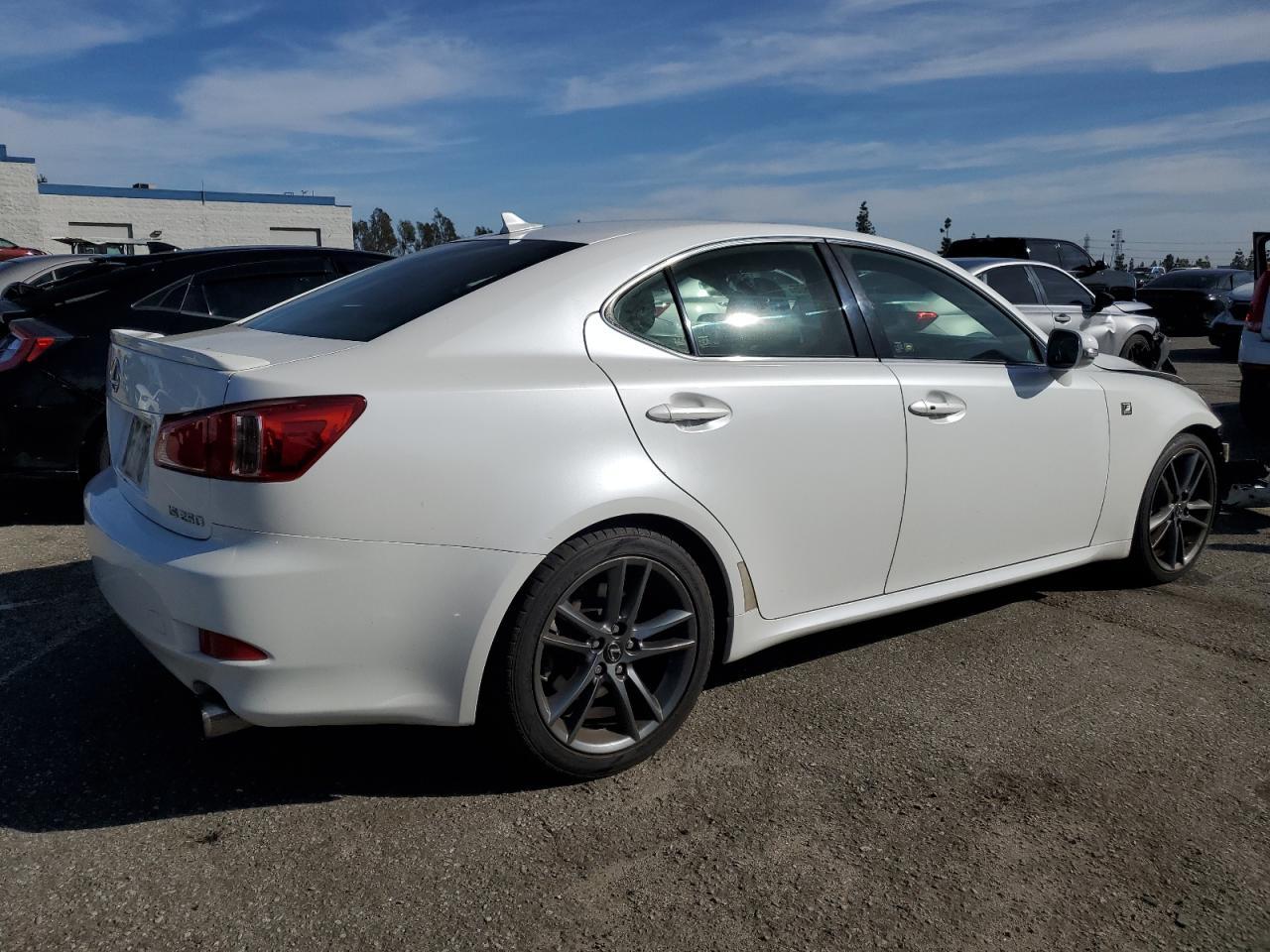 2011 LEXUS IS 250 - Image 3