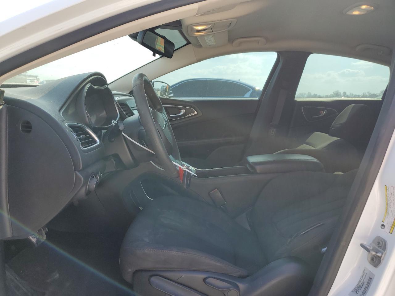2015 CHRYSLER 200 LIMITE - Image 7