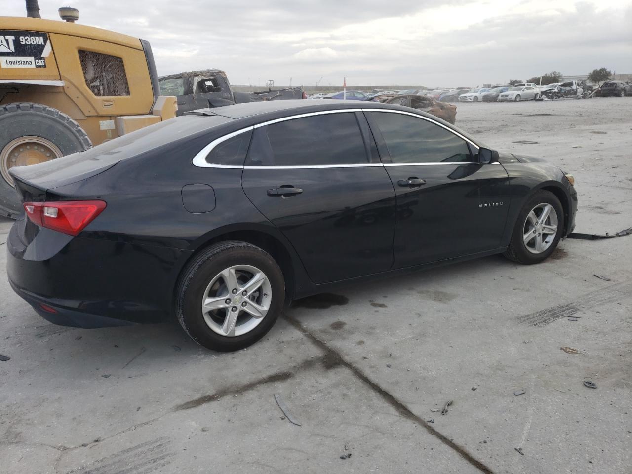 2019 CHEVROLET MALIBU LS - Фото 3