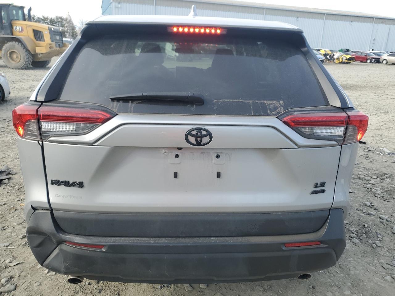 2023 TOYOTA RAV4 LE - Image 6