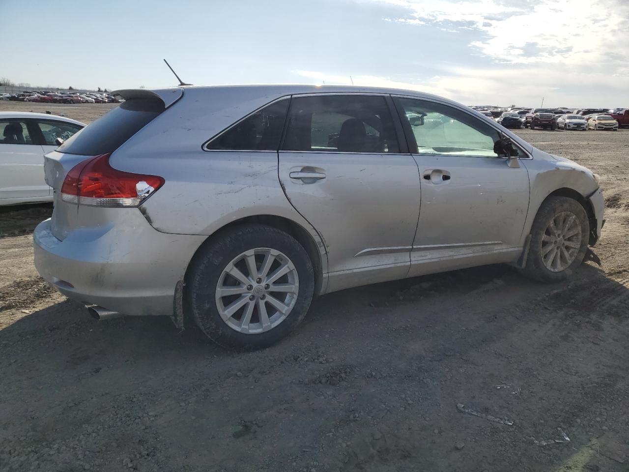 2011 TOYOTA VENZA - Фото 3