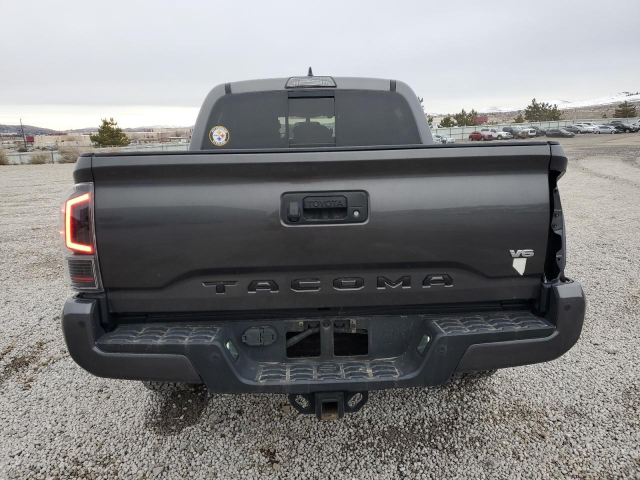 2017 TOYOTA TACOMA DOU - Фото 6
