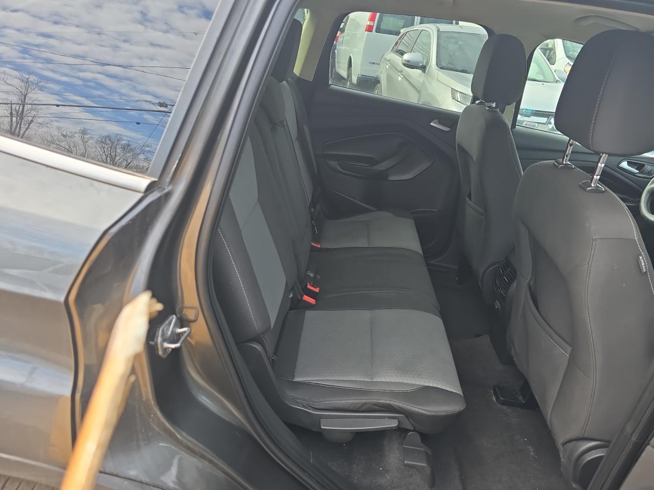 2017 FORD ESCAPE SE - Фото 6