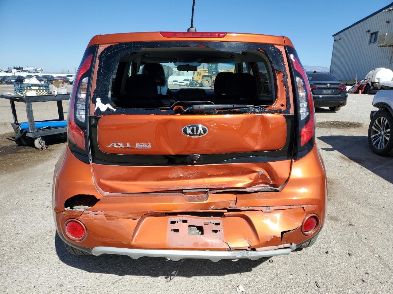 2019 KIA SOUL + - Image 6
