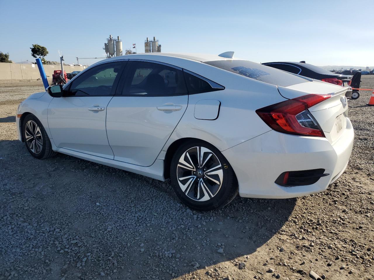 2017 HONDA CIVIC EXL - Image 2