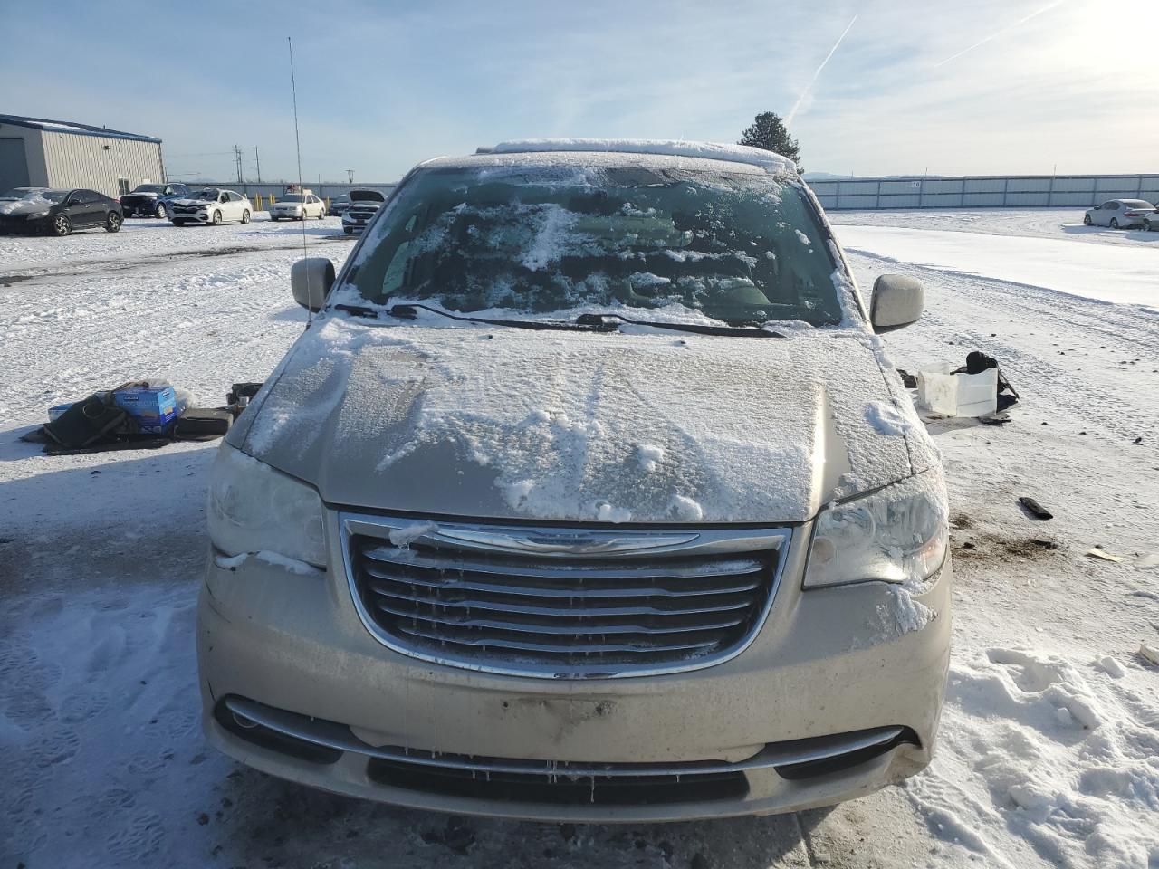 2014 CHRYSLER TOWN & COU - Image 5