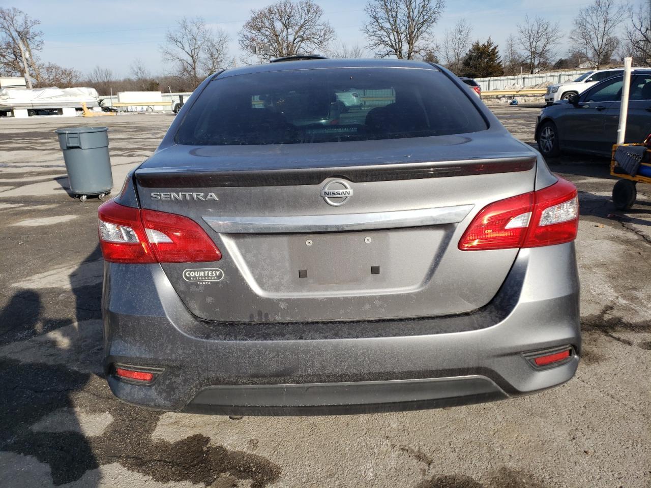 2017 NISSAN SENTRA S - Фото 6