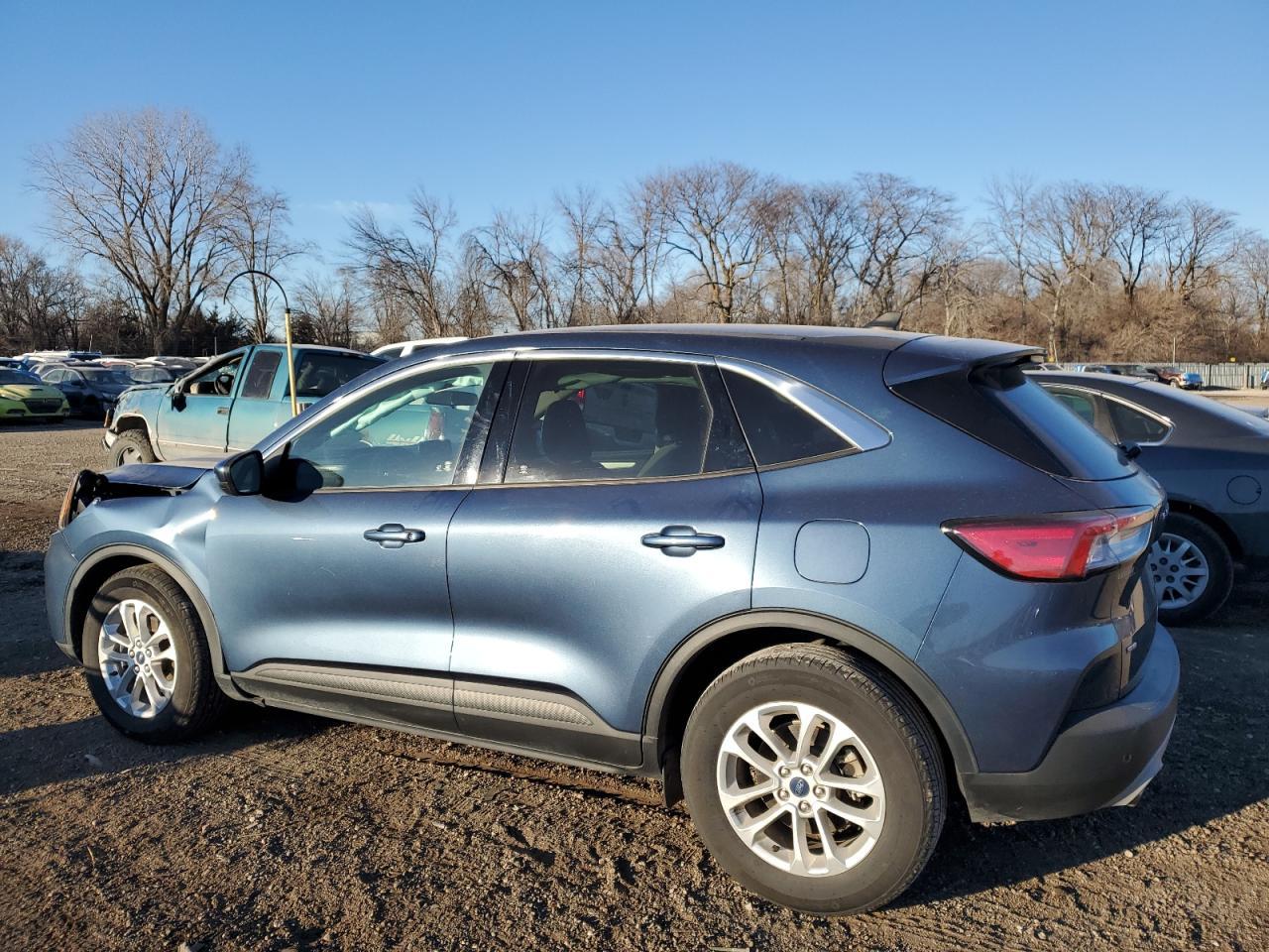 2020 FORD ESCAPE SE - Image 2