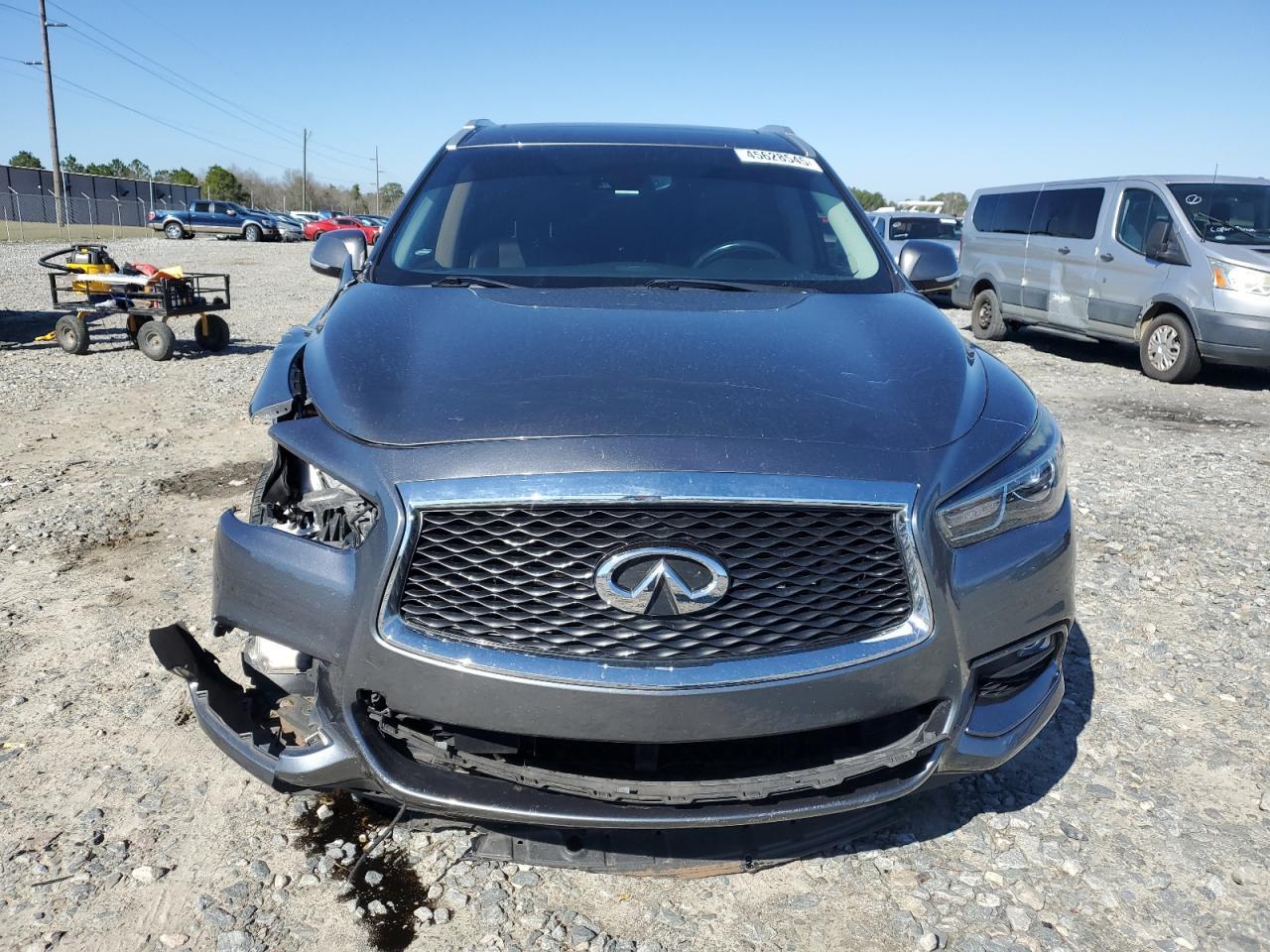 2019 INFINITI QX60 LUXE - Image 5