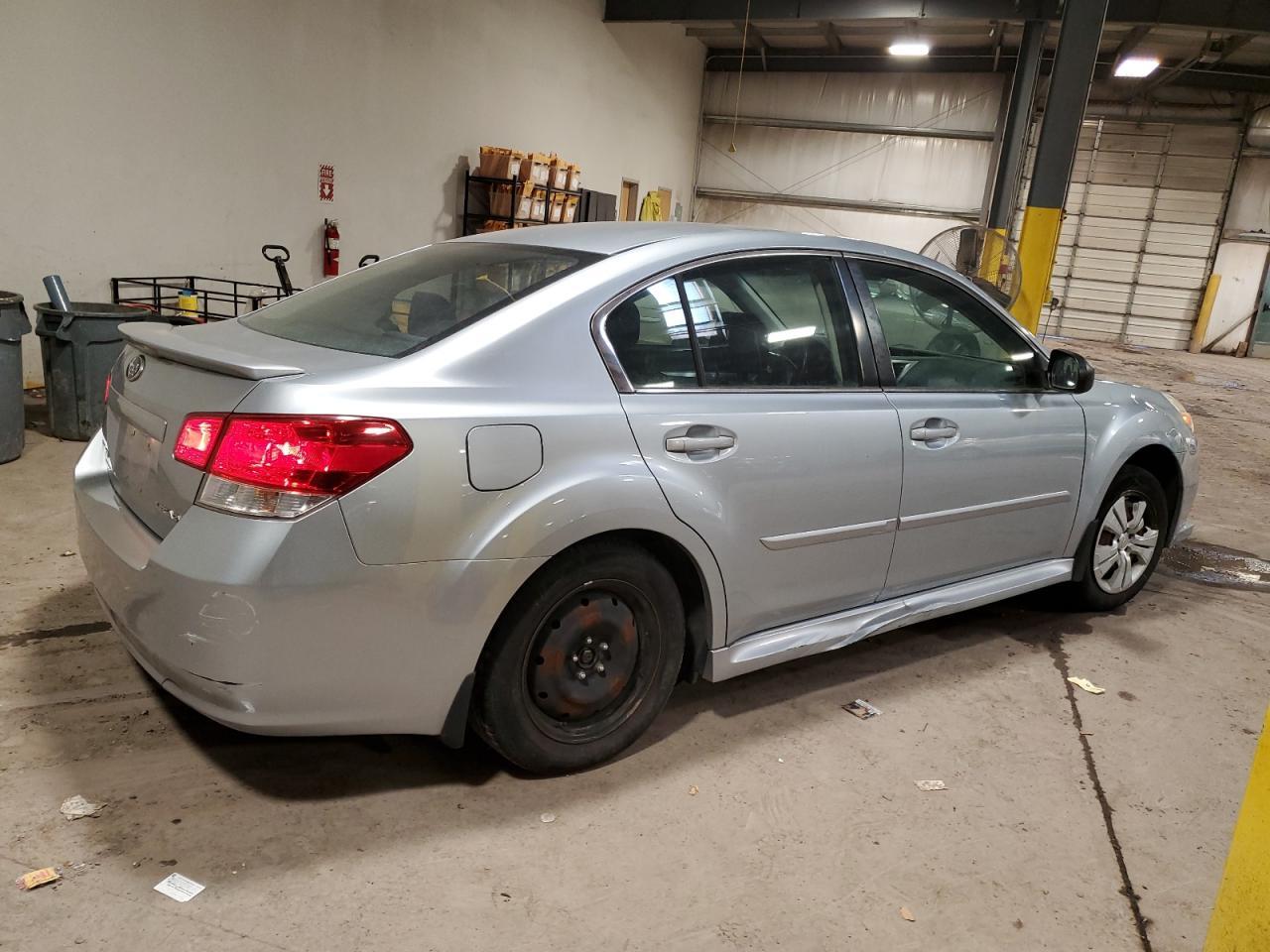 2014 SUBARU LEGACY 2.5 - Фото 3