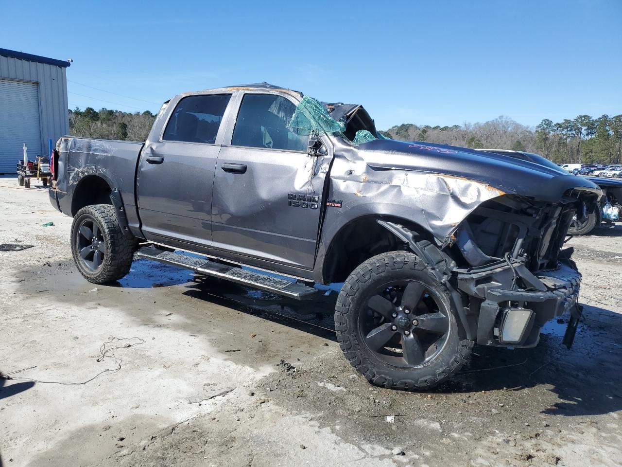 2018 RAM 1500 ST - Image 4