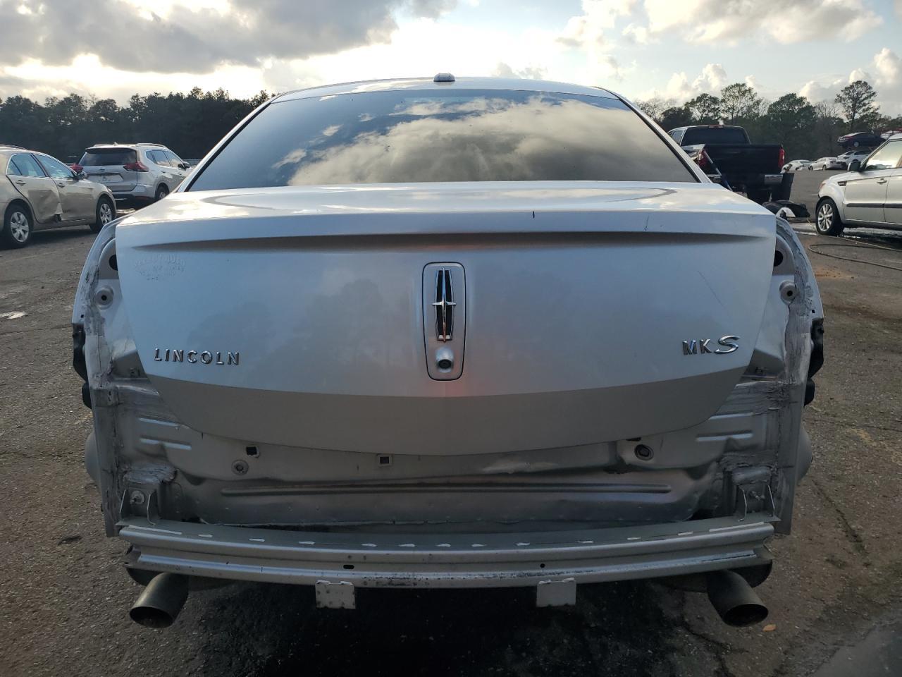 2013 LINCOLN MKS - Image 6