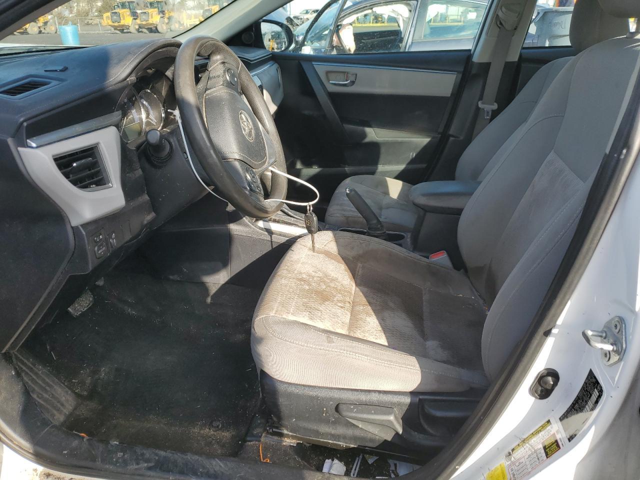 2014 TOYOTA COROLLA L - Фото 7