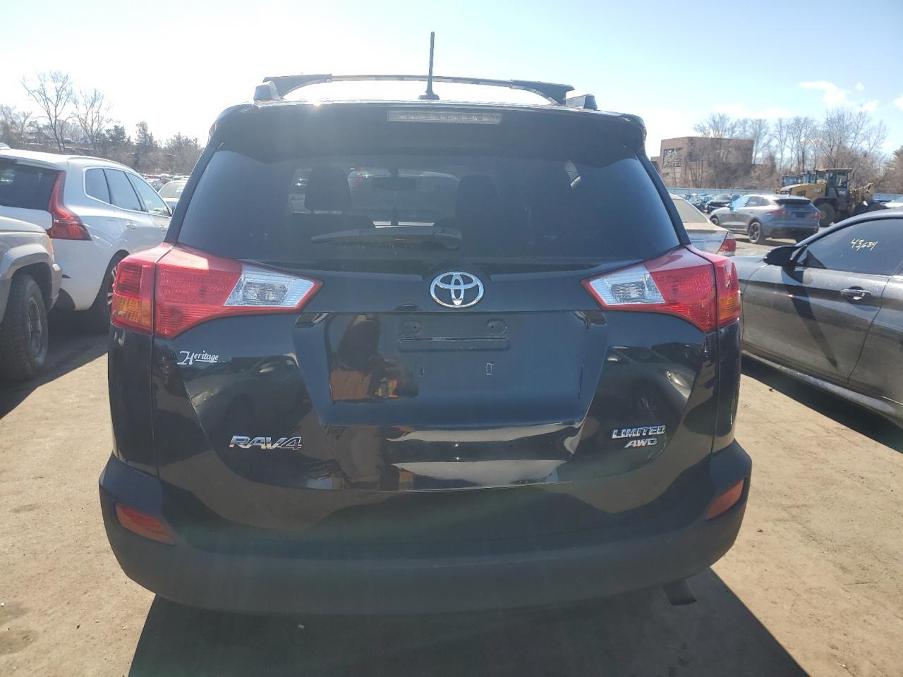 2015 TOYOTA RAV4 LIMIT - Image 6