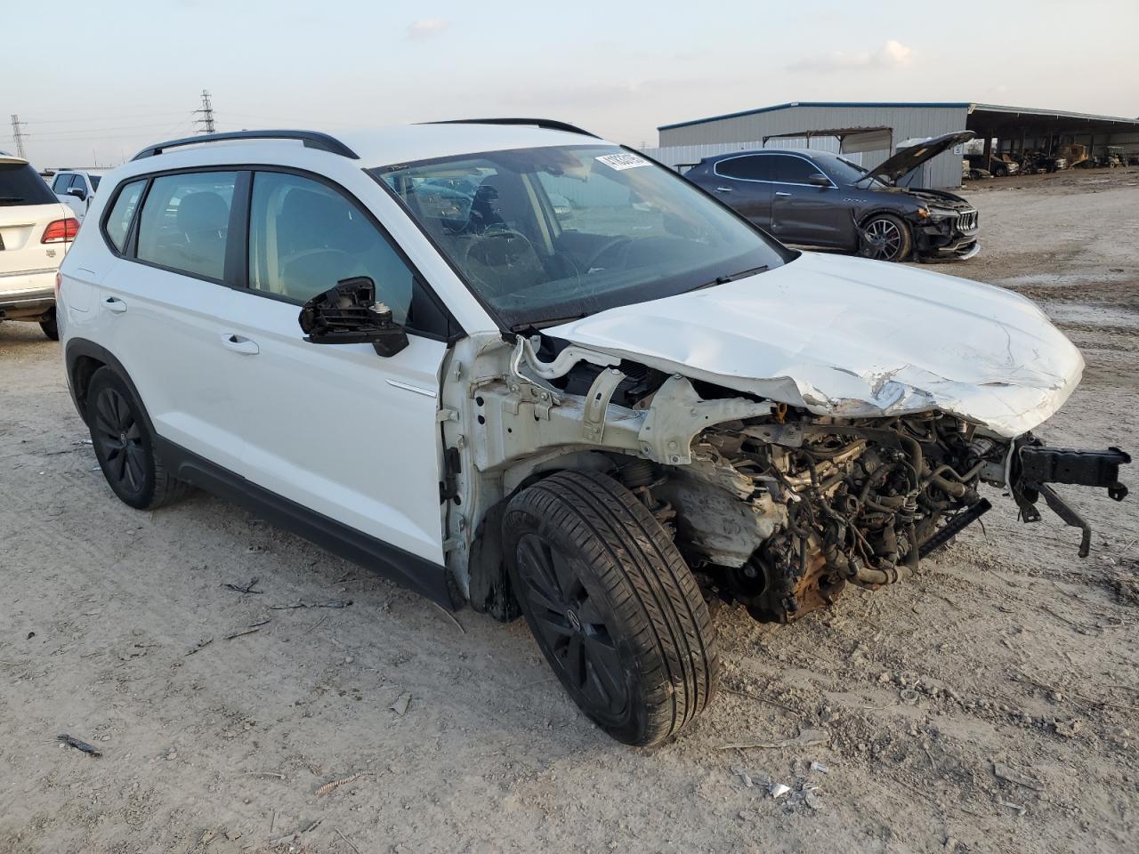 2023 VOLKSWAGEN TAOS S - Image 4