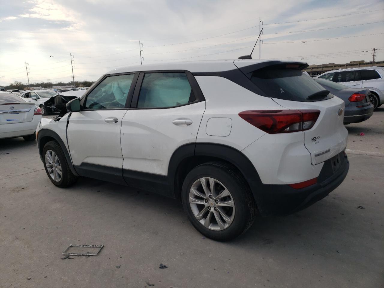 2021 CHEVROLET TRAILBLAZE - Image 2