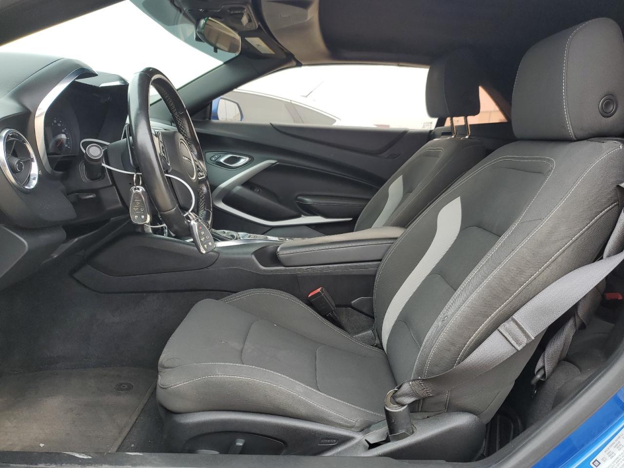 2018 CHEVROLET CAMARO LT - Image 7
