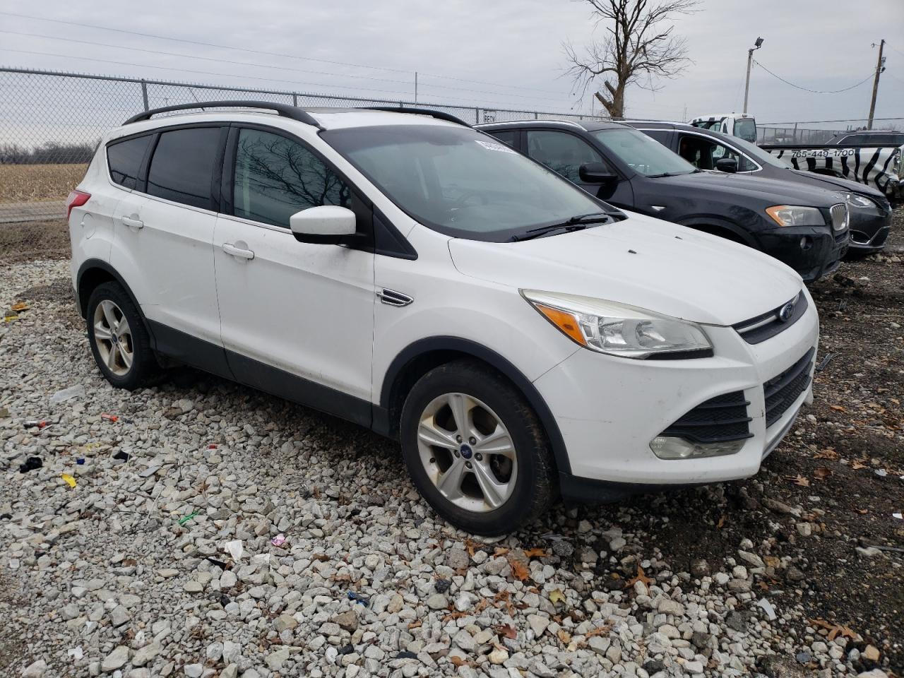 2015 FORD ESCAPE SE - Image 4