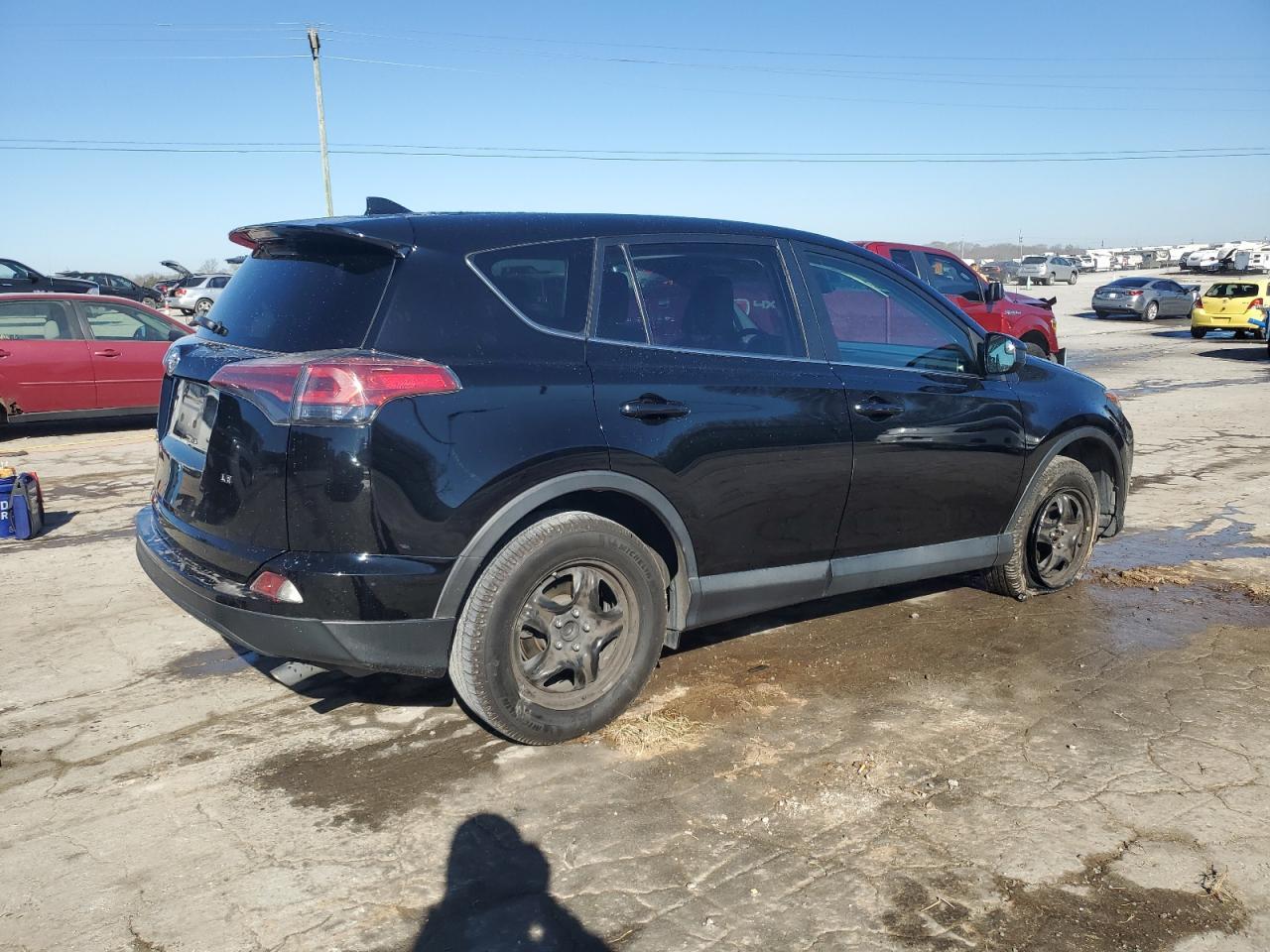 2018 TOYOTA RAV4 LE - Image 3