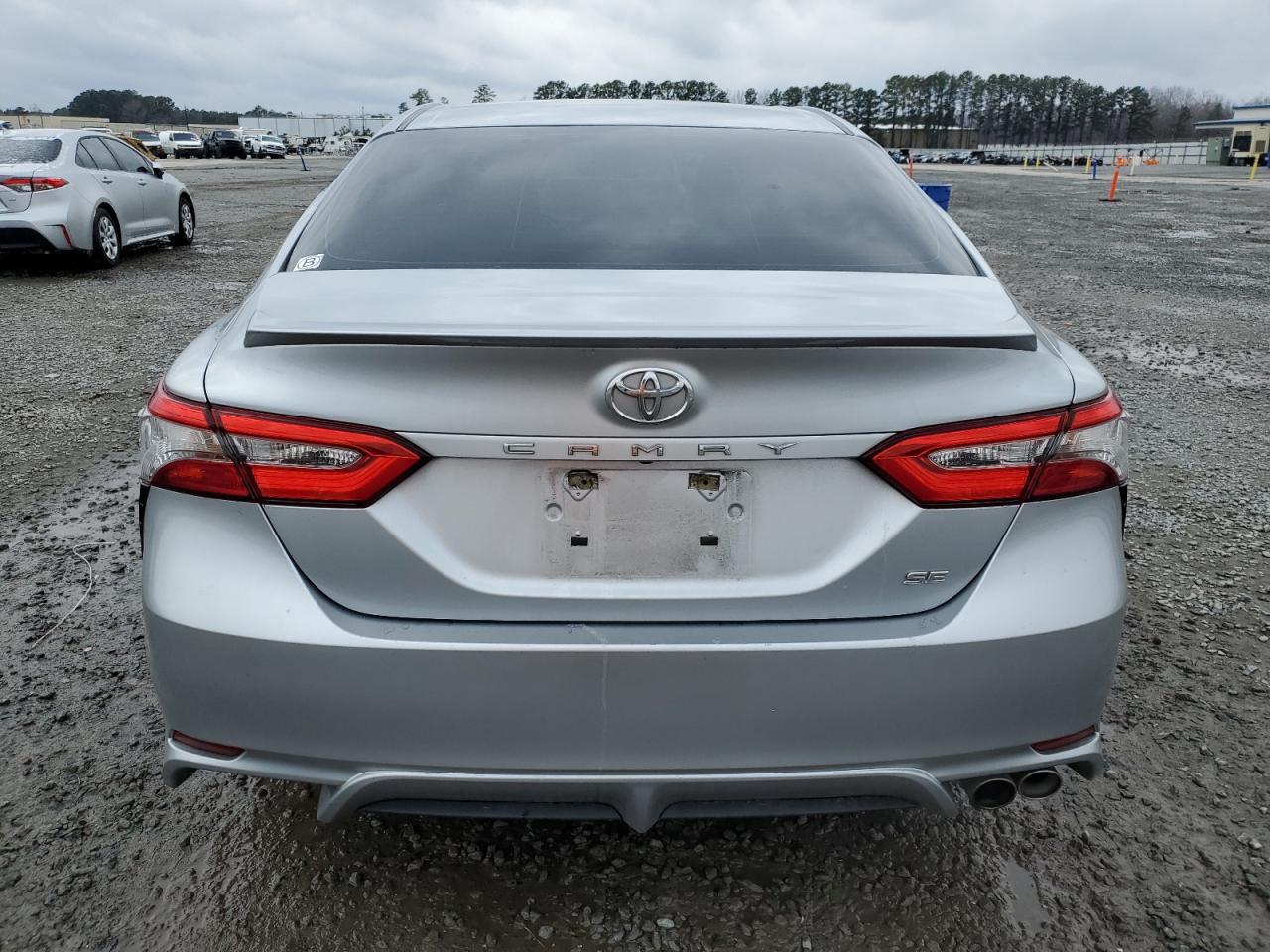 2018 TOYOTA CAMRY L - Фото 6