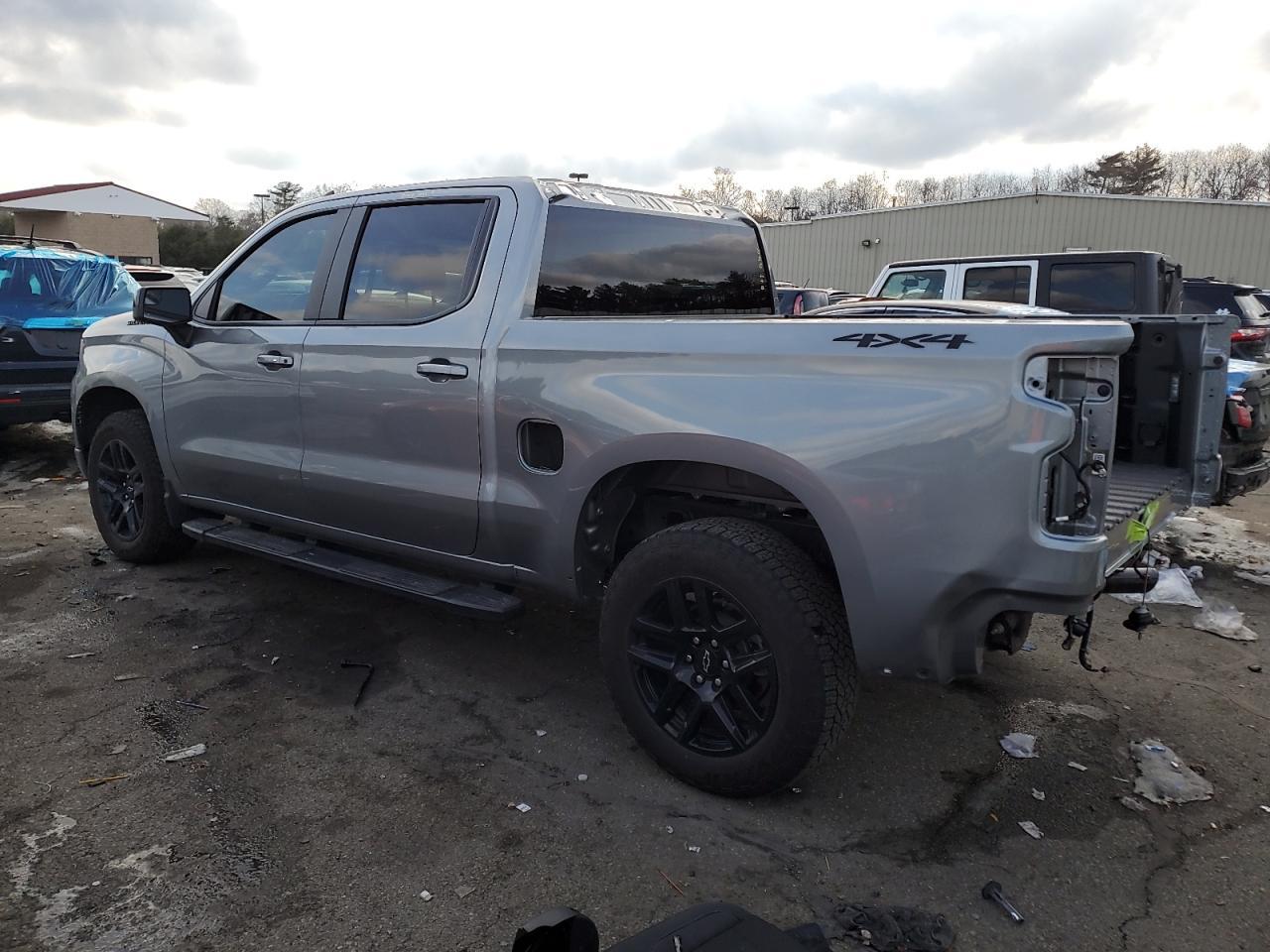 2024 CHEVROLET SILVERADO - Image 2