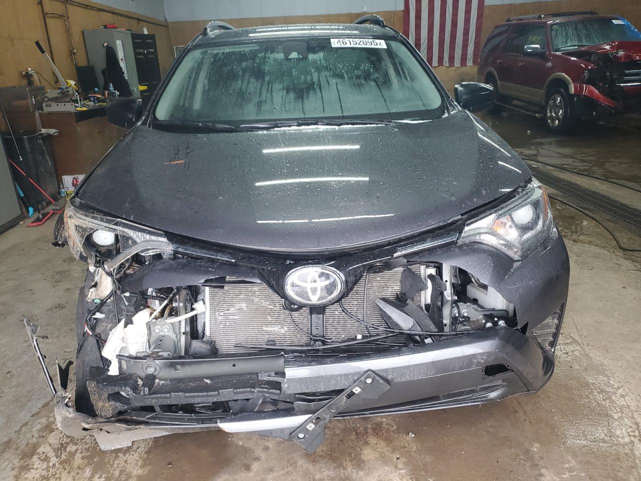 2018 TOYOTA RAV4 LE - Image 5