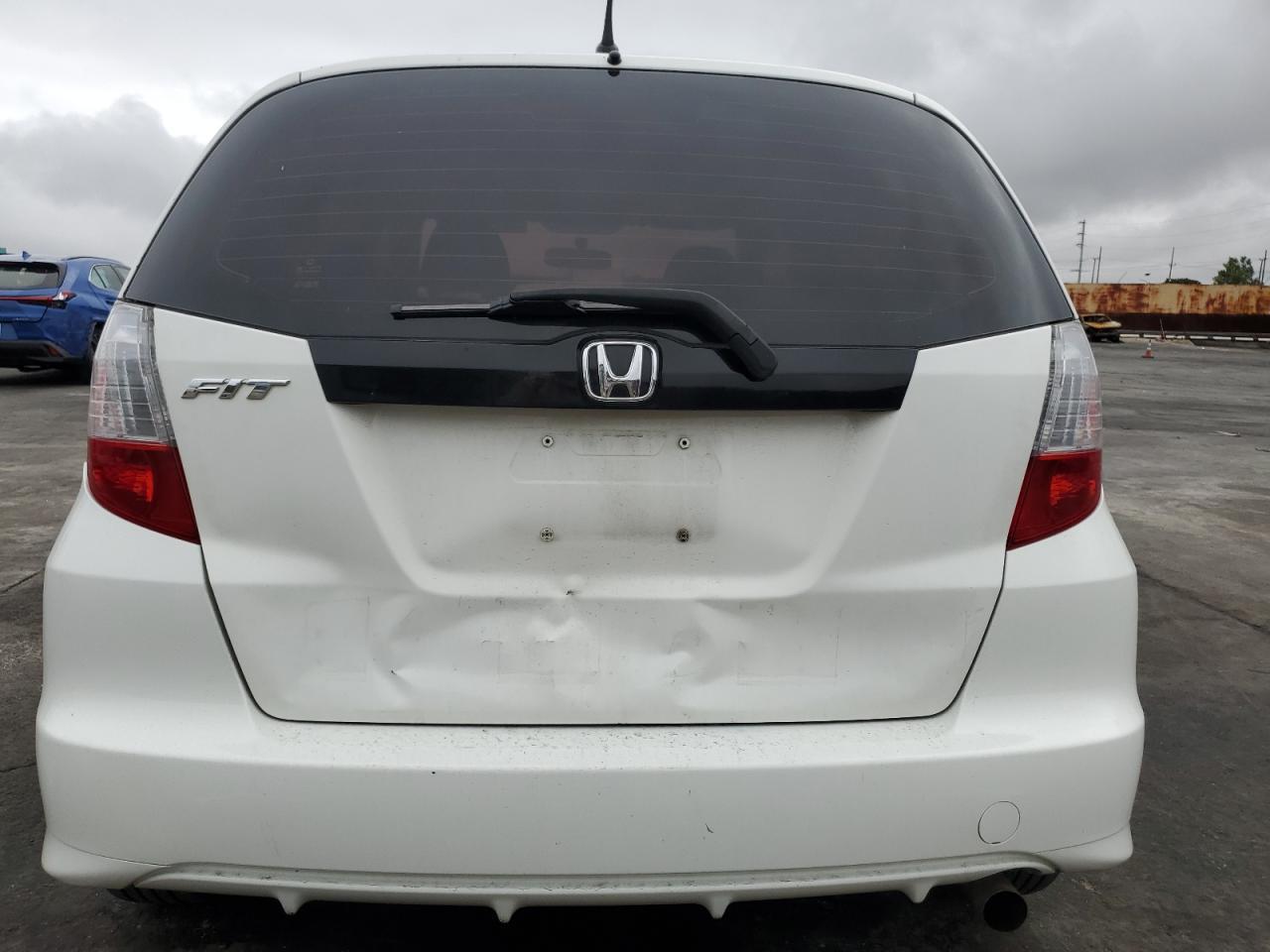 2013 HONDA FIT - Image 6