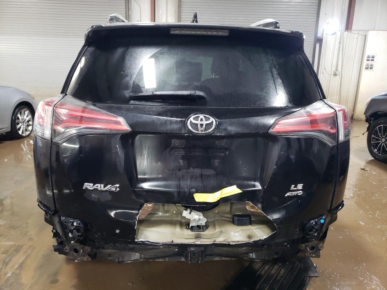 2016 TOYOTA RAV4 LE - Фото 6