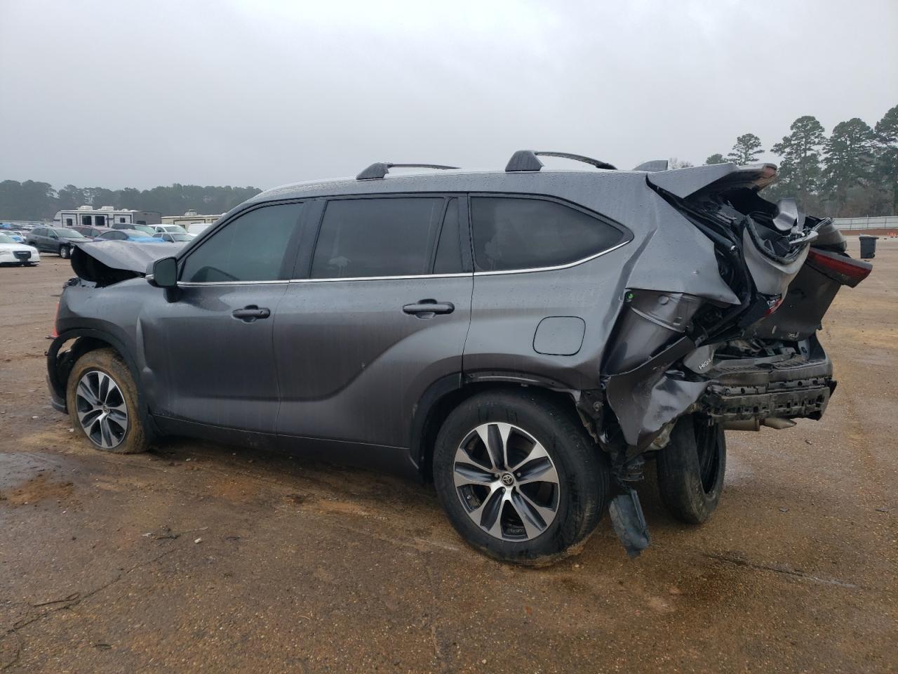 2024 TOYOTA HIGHLANDER - Image 2