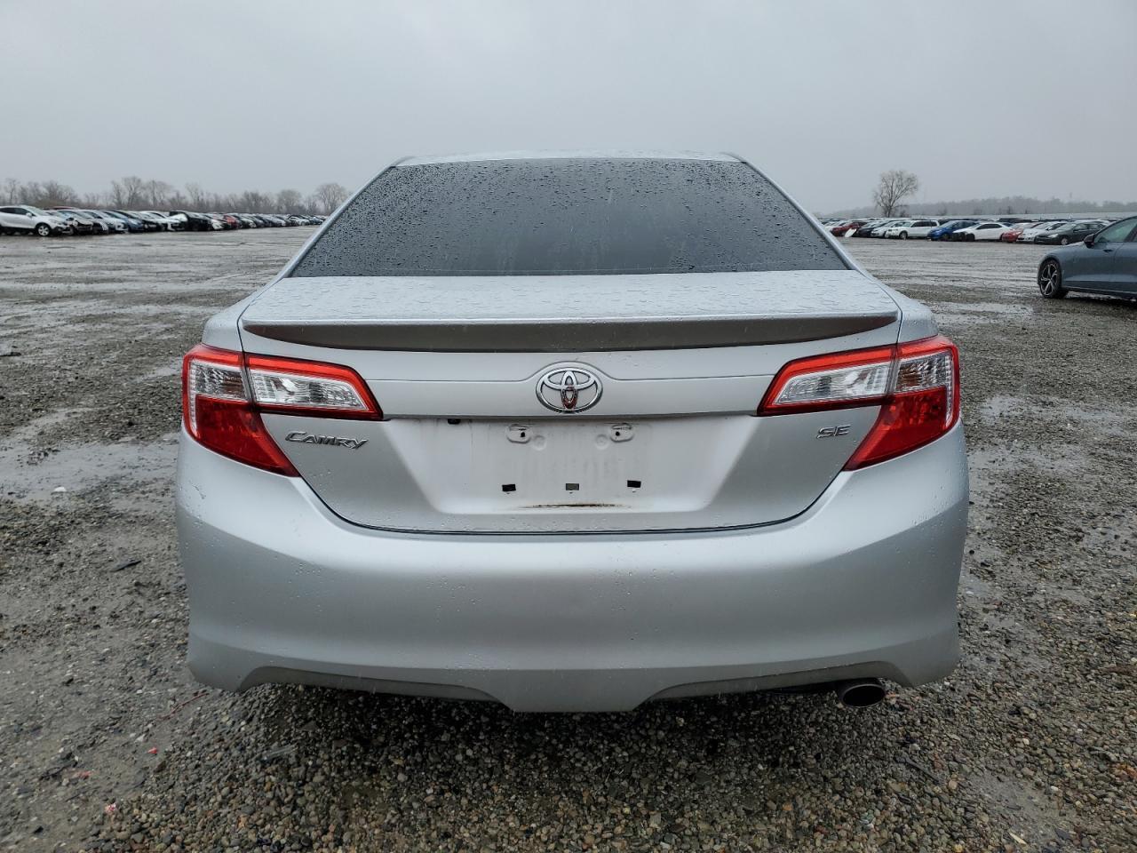 2014 TOYOTA CAMRY L - Image 6