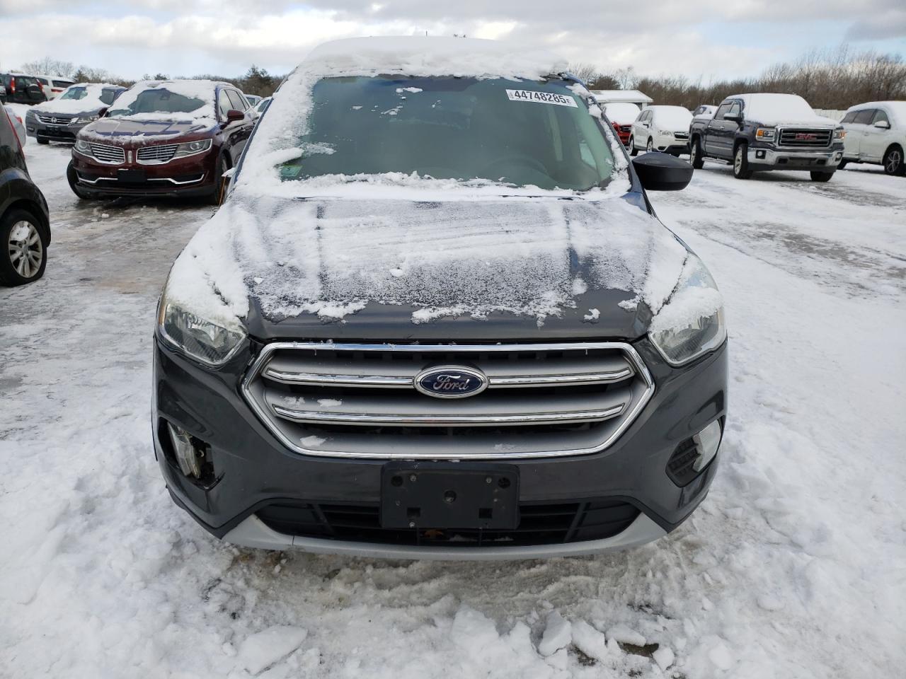 2017 FORD ESCAPE SE - Фото 5