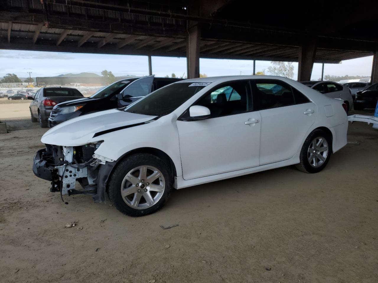 2013 TOYOTA CAMRY L