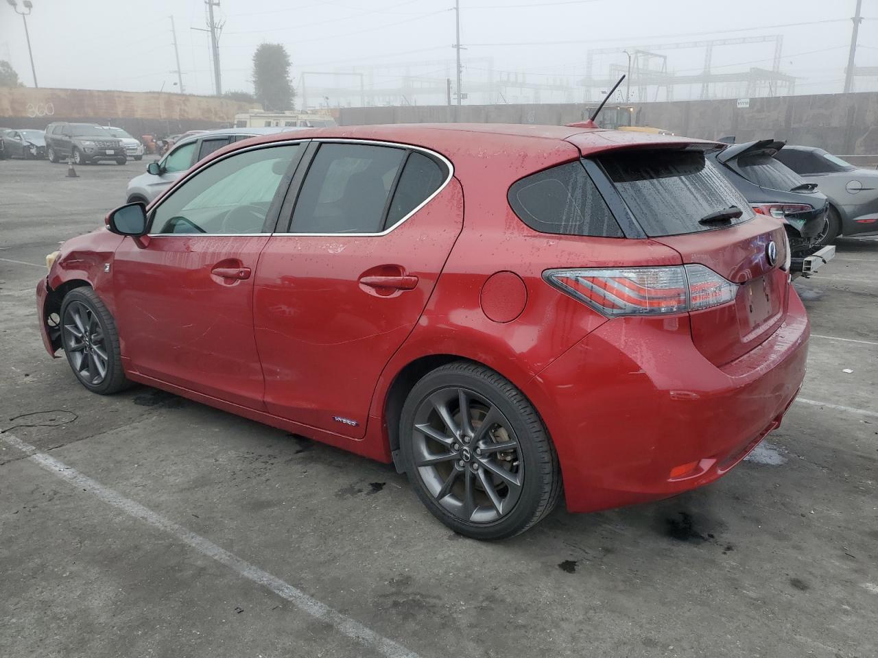 2013 LEXUS CT 200 - Image 2