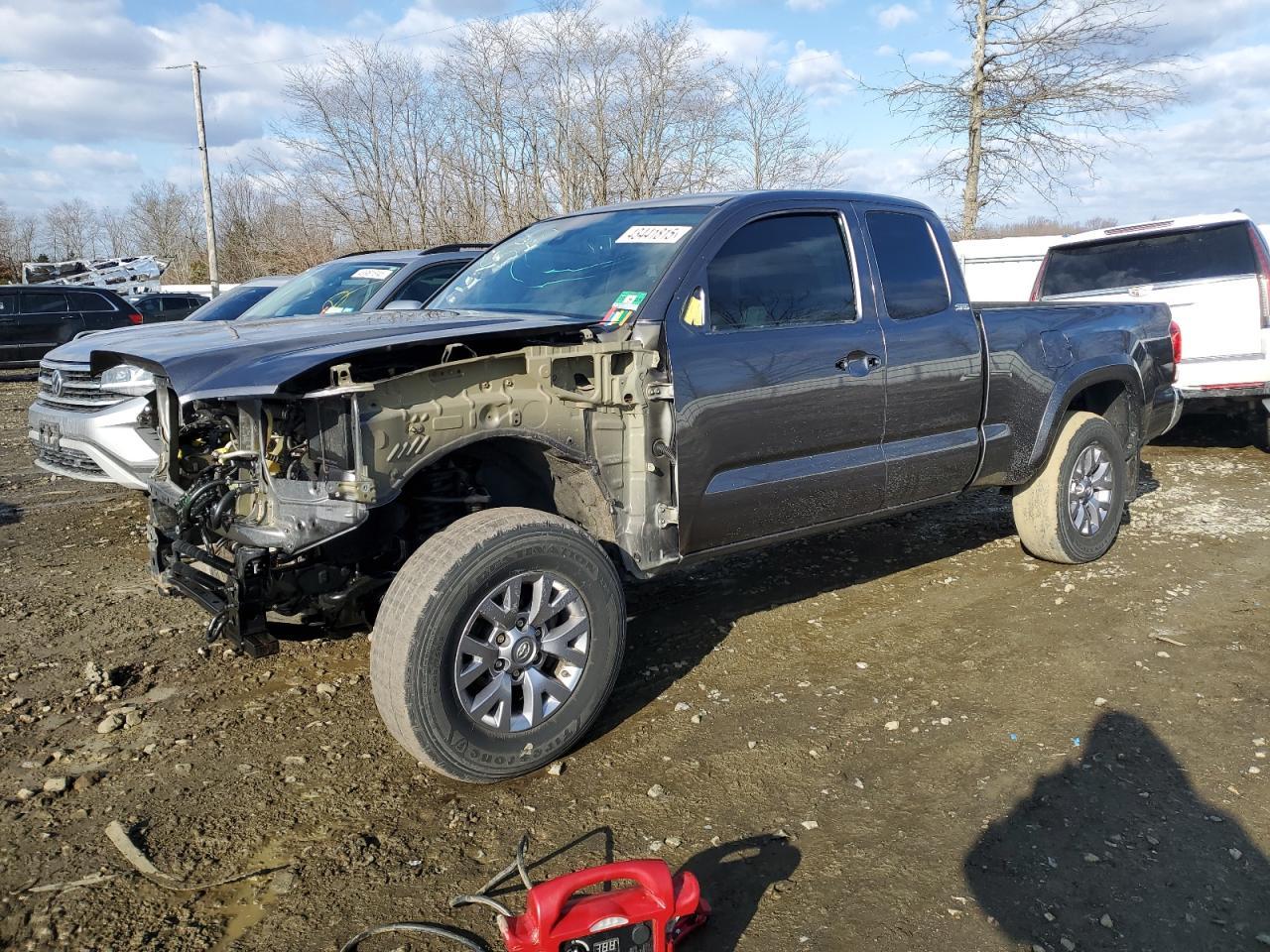 2018 TOYOTA TACOMA ACC