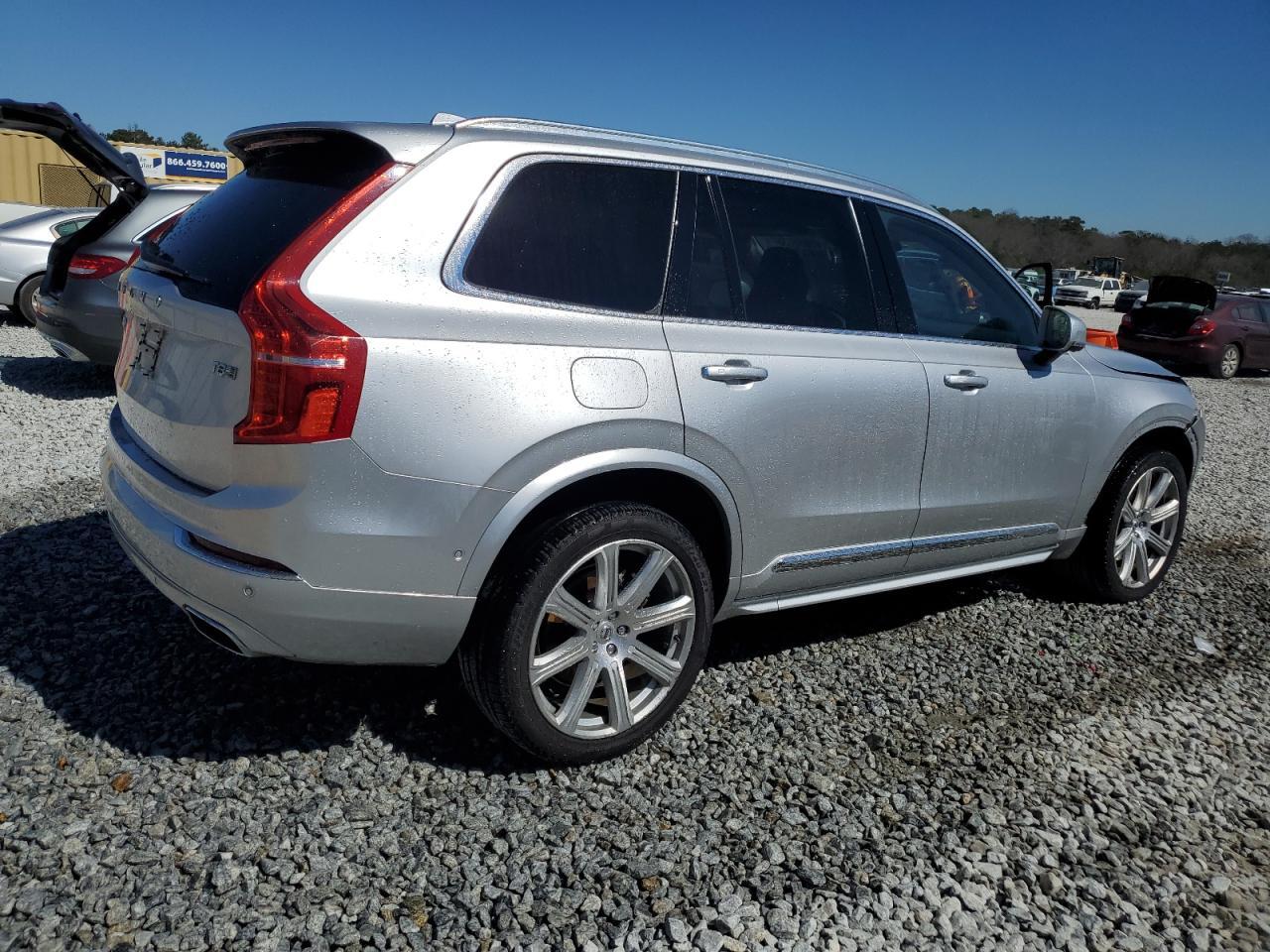 2016 VOLVO XC90 T8 - Фото 3