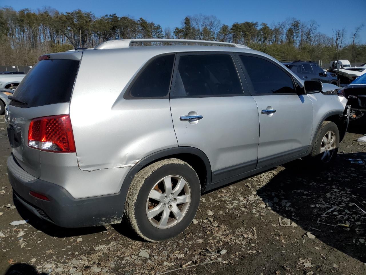 2012 KIA SORENTO BA - Image 3
