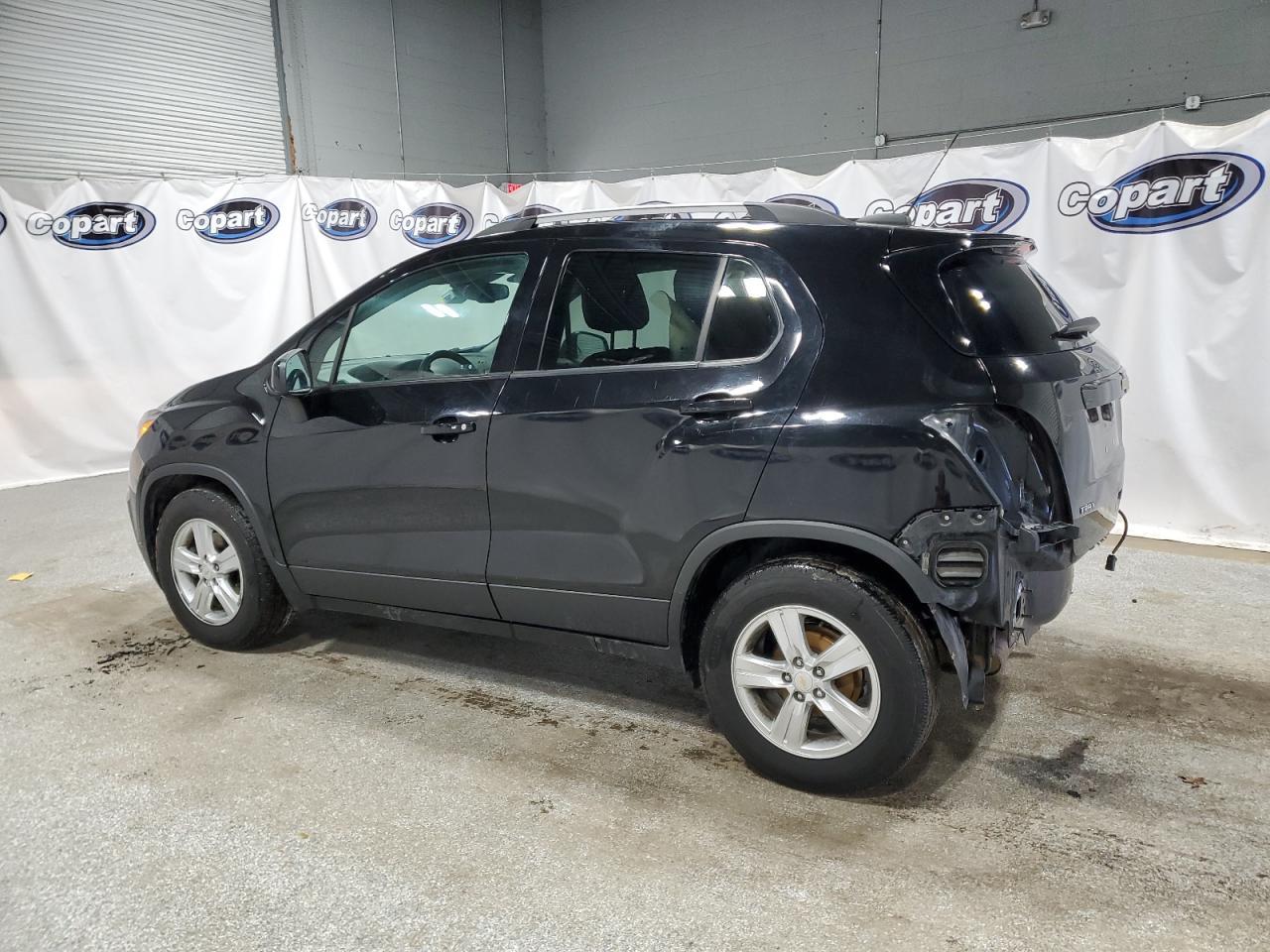 2021 CHEVROLET TRAX 1LT - Image 2