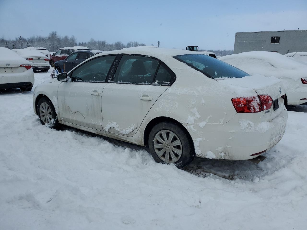 2013 VOLKSWAGEN JETTA BASE - Image 2