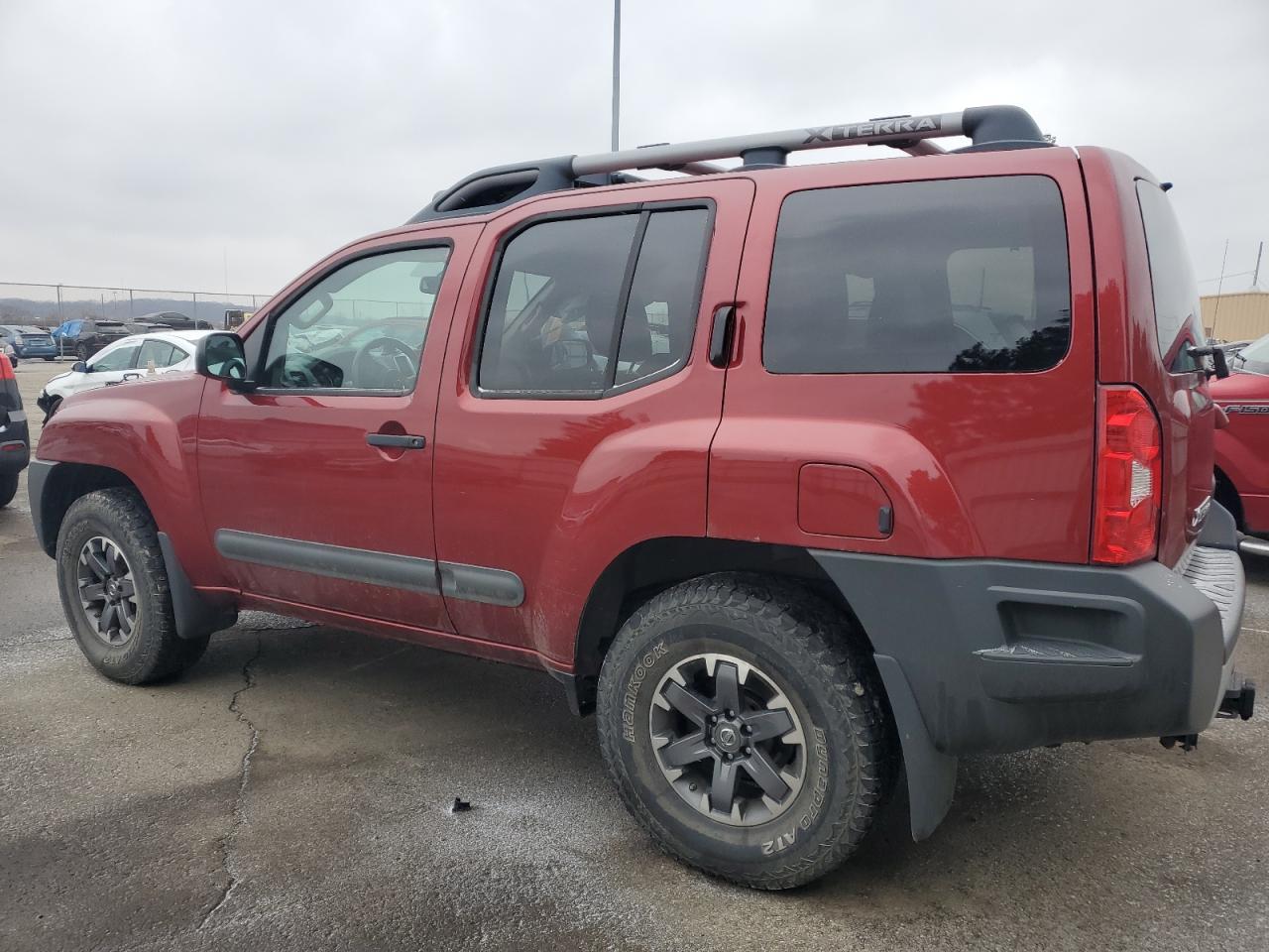 2015 NISSAN XTERRA X - Фото 2