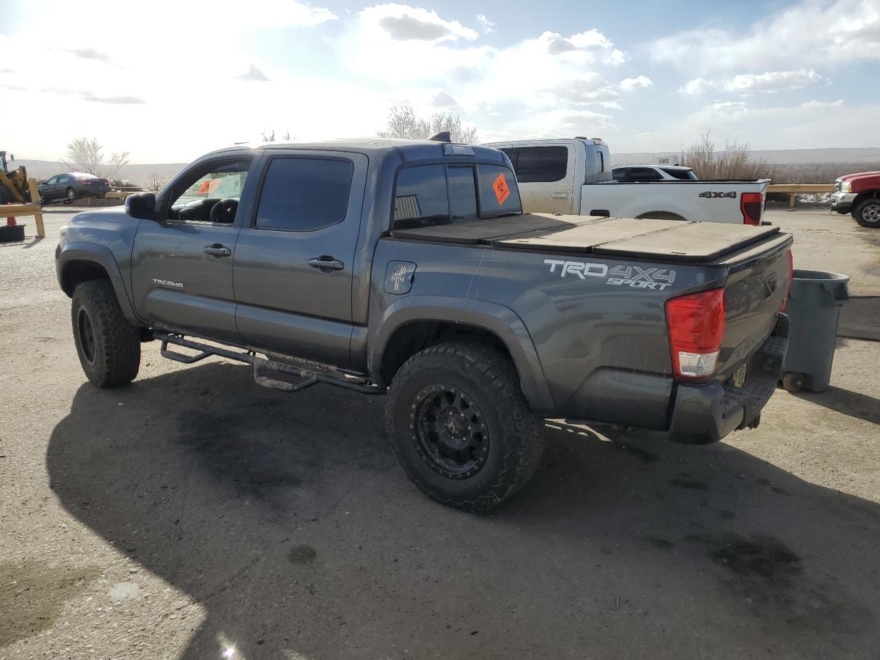 2016 TOYOTA TACOMA DOU - Фото 2