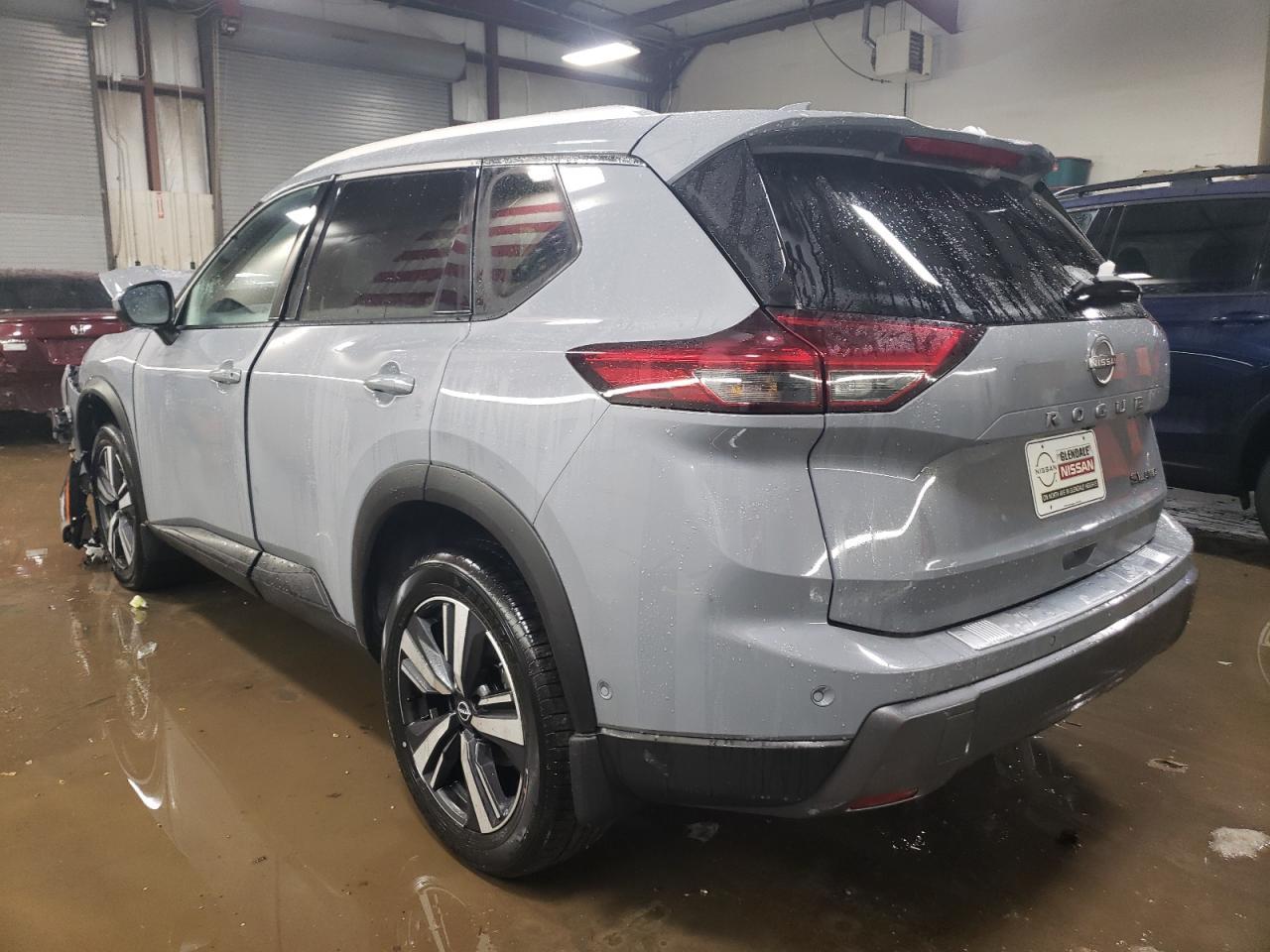 2024 NISSAN ROGUE SL - Image 2